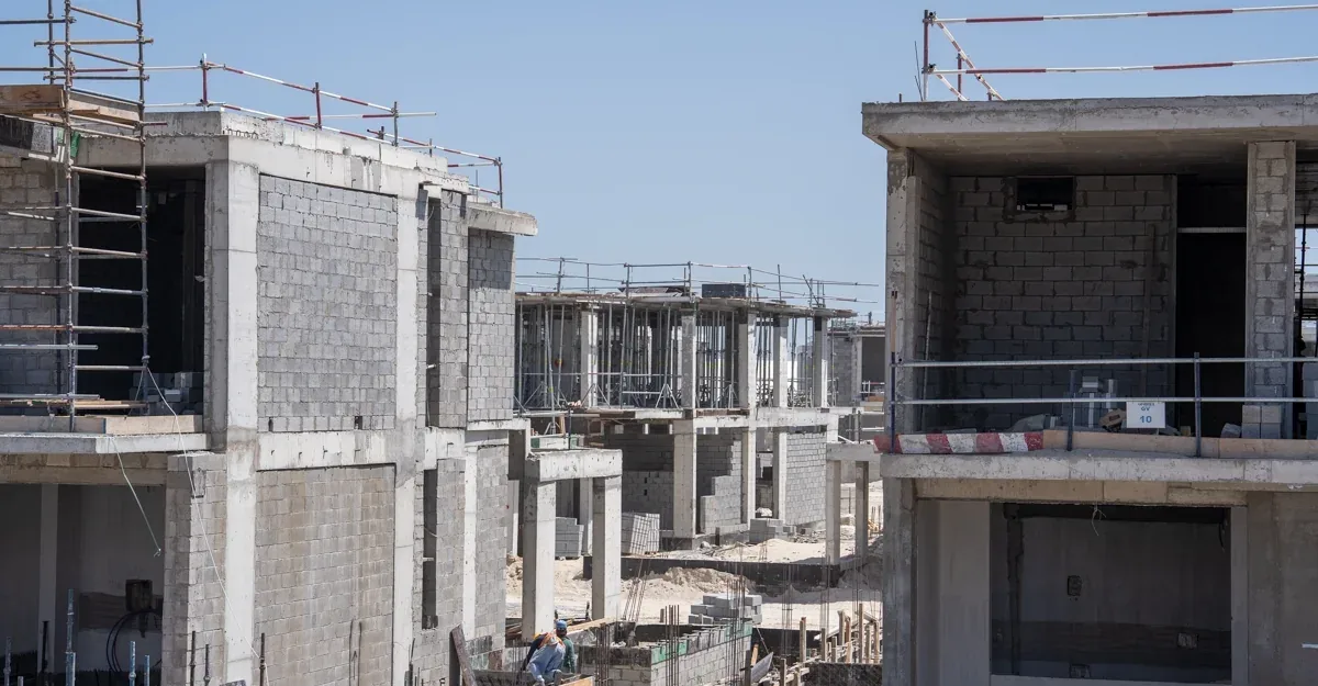 Bay Villas construction frontage; developer construction photograph, capture date not stated
